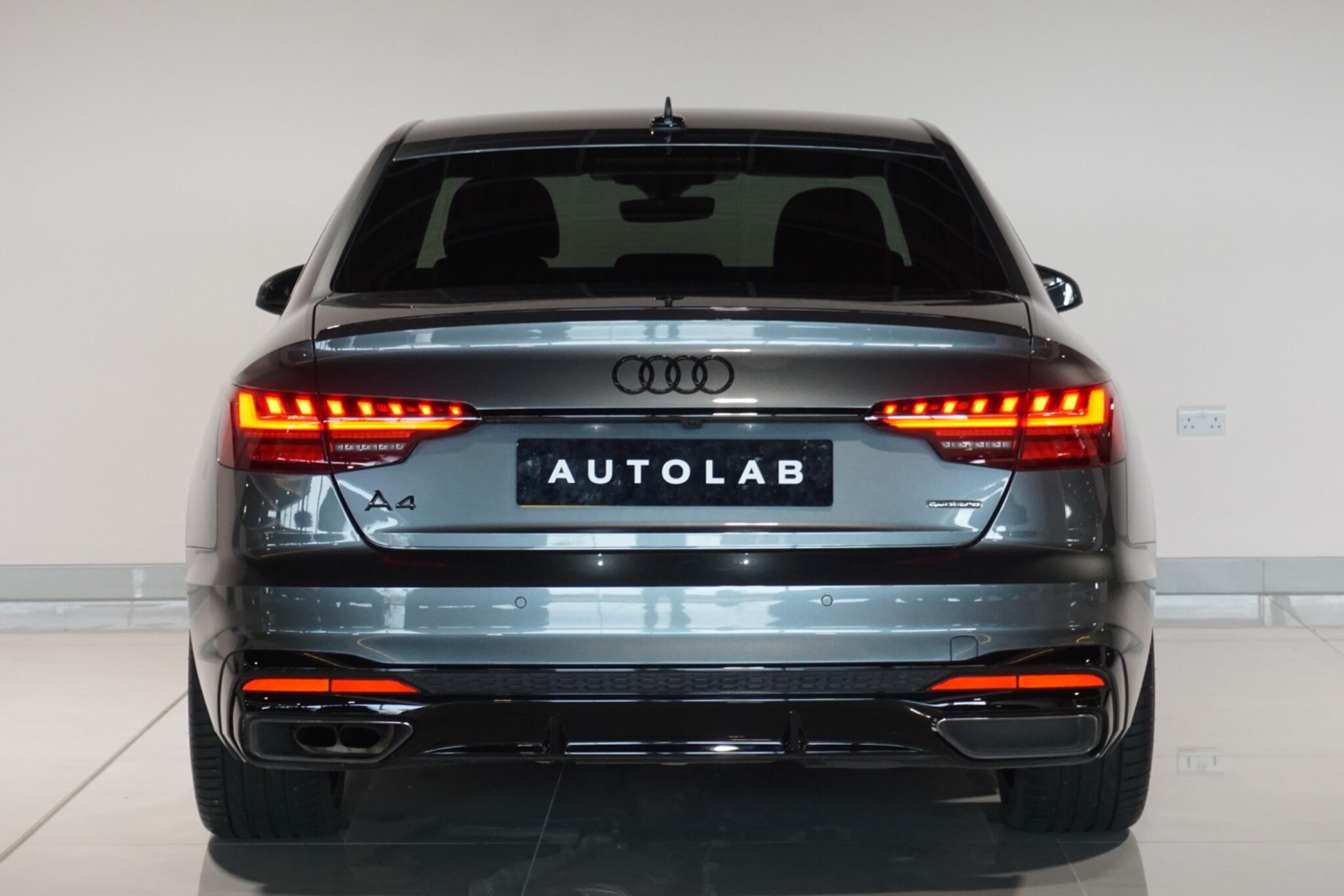 Audi A4 2.0 TDI 40 Black Edition Saloon 4dr Diesel S Tronic quattro Euro 6 (s/s) (204 ps)